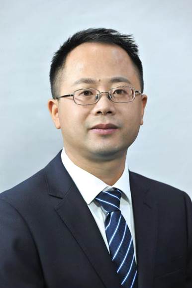 张斌