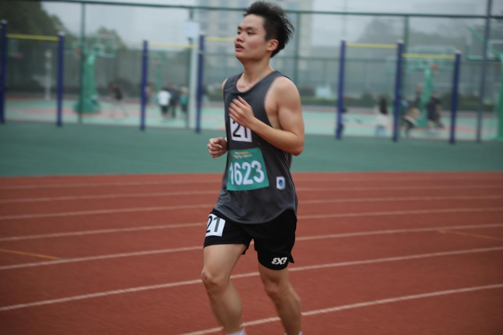 BBF7